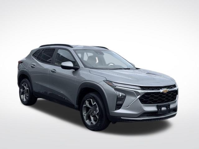 used 2025 Chevrolet Trax car, priced at $21,964