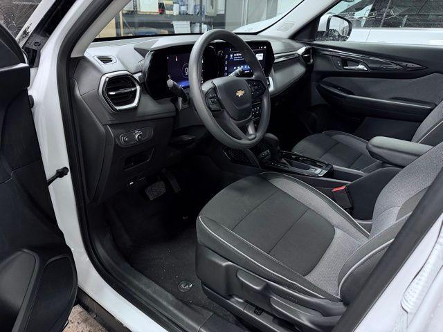 used 2025 Chevrolet TrailBlazer car, priced at $23,304