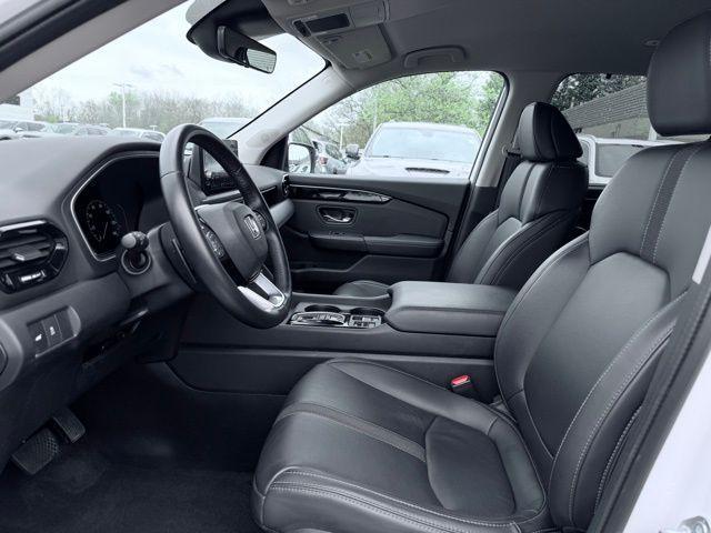 used 2023 Honda Pilot car, priced at $39,000