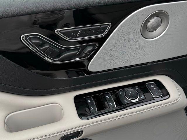 new 2026 Lincoln Aviator car