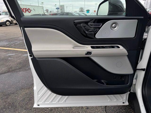 new 2026 Lincoln Aviator car