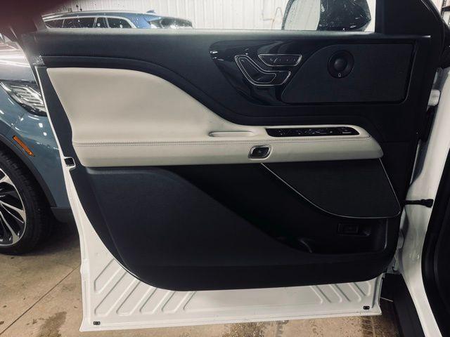 new 2026 Lincoln Aviator car, priced at $71,945