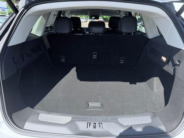 used 2025 Lincoln Nautilus car, priced at $50,774