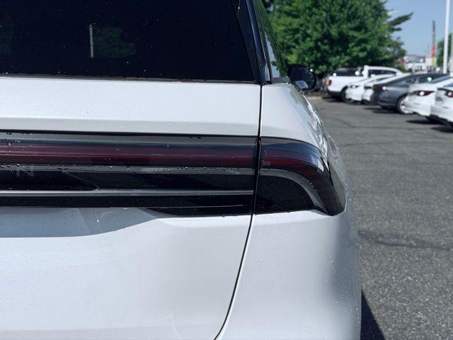 used 2025 Lincoln Nautilus car, priced at $50,774