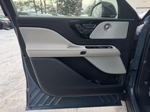 new 2026 Lincoln Aviator car