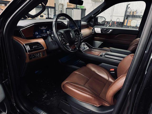 used 2024 Lincoln Navigator L car, priced at $67,500