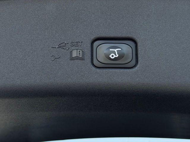 used 2024 Lincoln Nautilus car, priced at $51,304