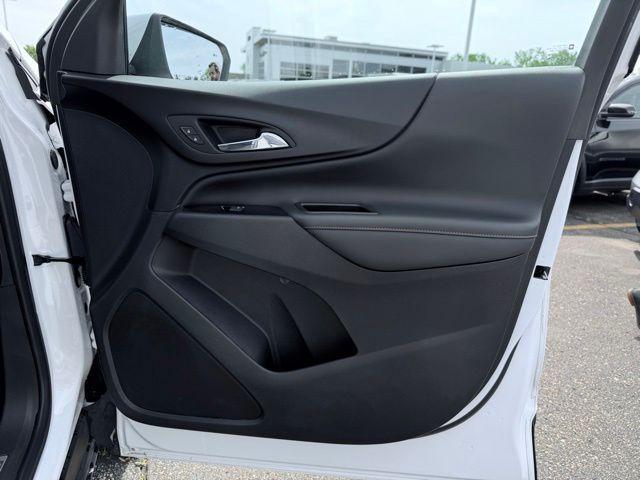used 2023 Chevrolet Equinox car, priced at $25,304