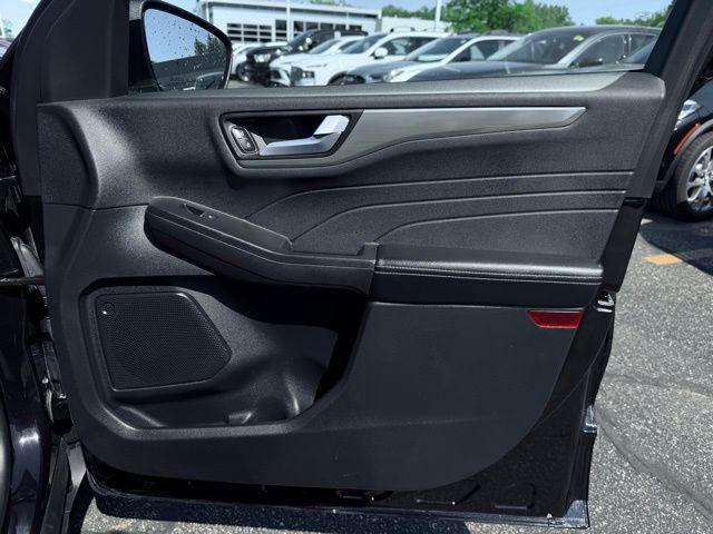 used 2022 Ford Escape car, priced at $21,033