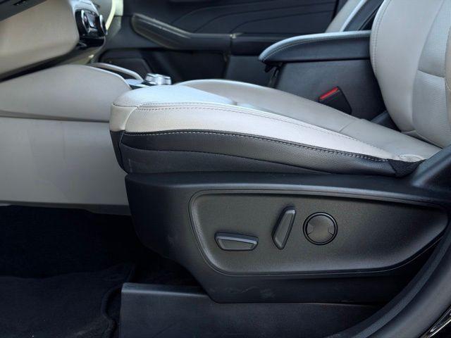 used 2022 Ford Escape car, priced at $21,033