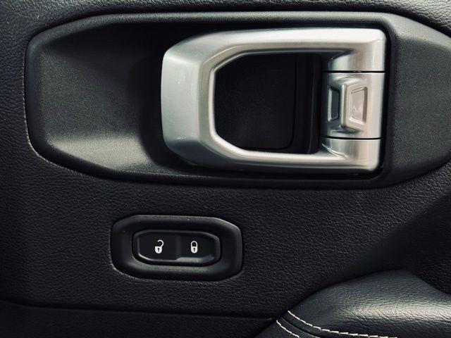 used 2020 Jeep Wrangler Unlimited car, priced at $28,304