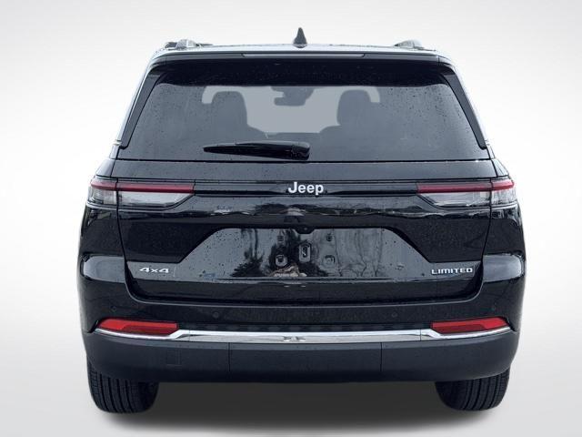 used 2025 Jeep Grand Cherokee car, priced at $40,500