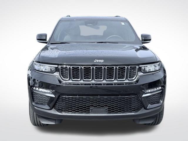 used 2025 Jeep Grand Cherokee car, priced at $40,500