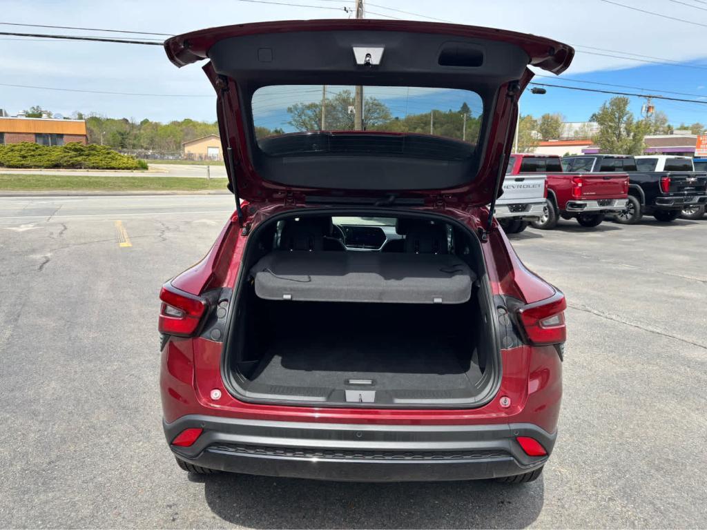 used 2025 Chevrolet Trax car, priced at $26,474