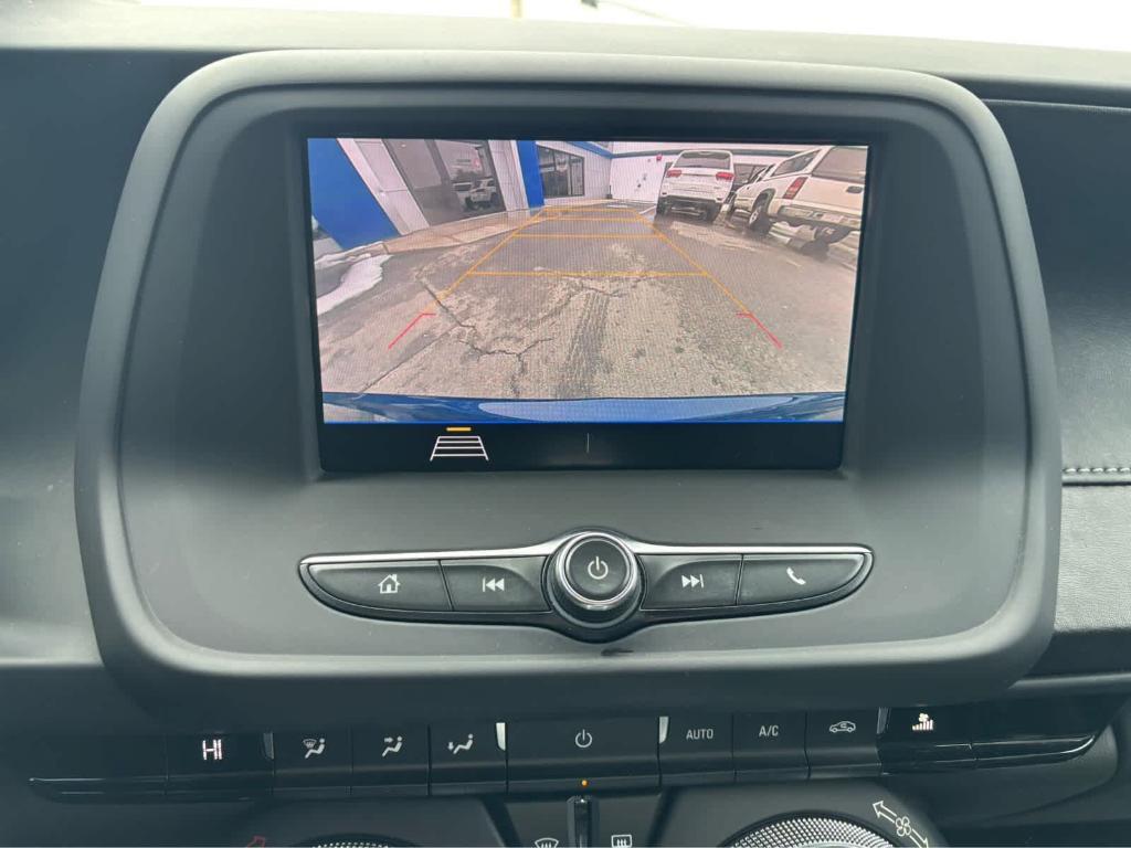 used 2021 Chevrolet Equinox car, priced at $17,400