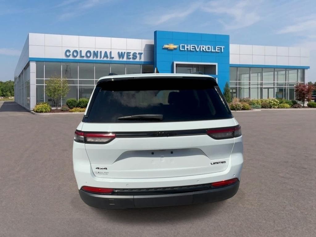 used 2023 Jeep Grand Cherokee car, priced at $33,474