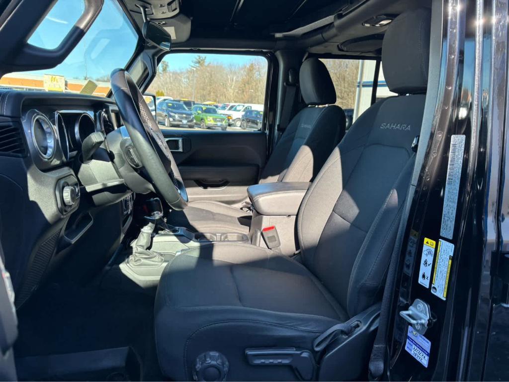 used 2018 Jeep Wrangler Unlimited car, priced at $27,975