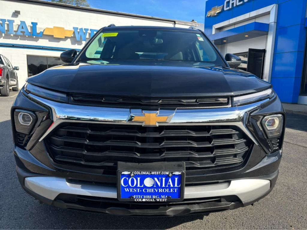 used 2025 Chevrolet TrailBlazer car, priced at $23,900