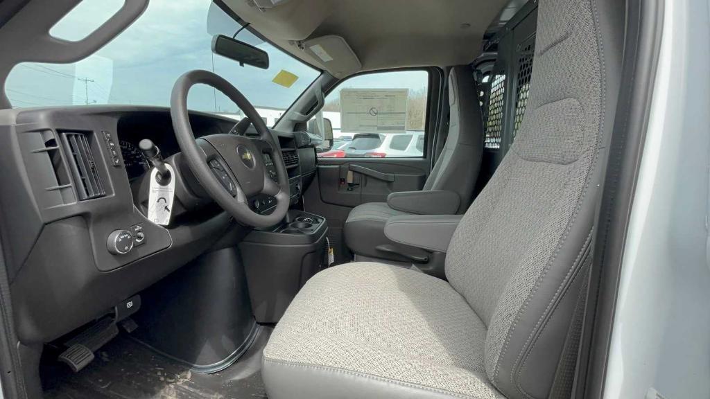 new 2025 Chevrolet Express 2500 car, priced at $40,498