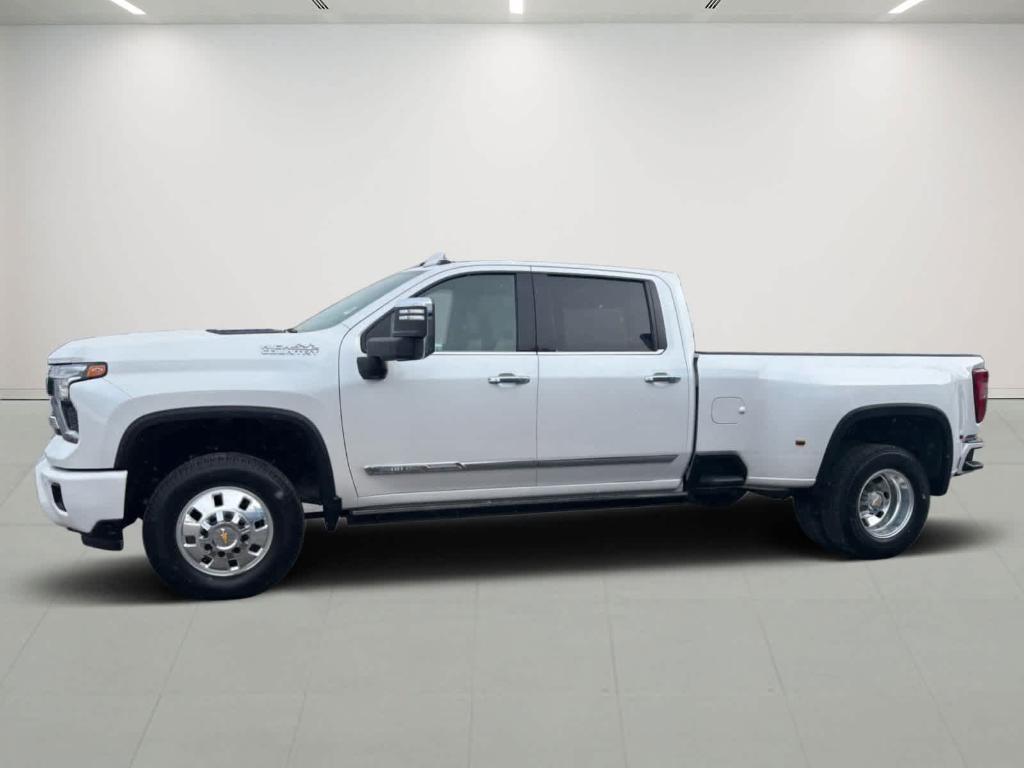 used 2025 Chevrolet Silverado 3500 car, priced at $84,775