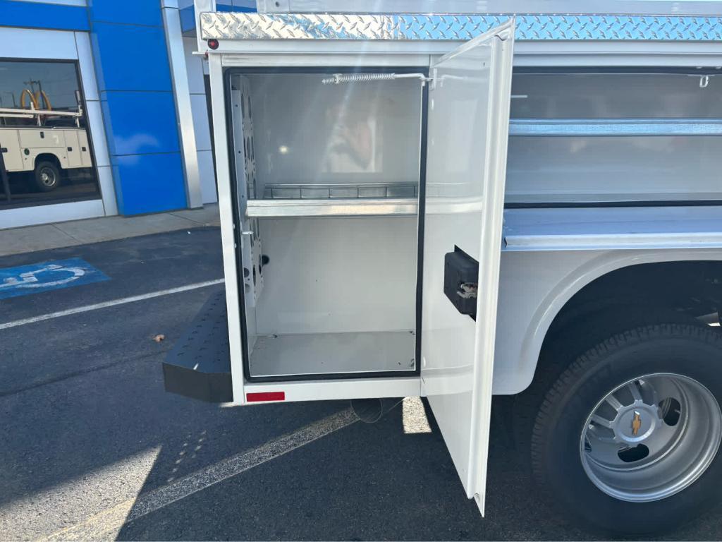 new 2024 Chevrolet Silverado 3500 car, priced at $81,949