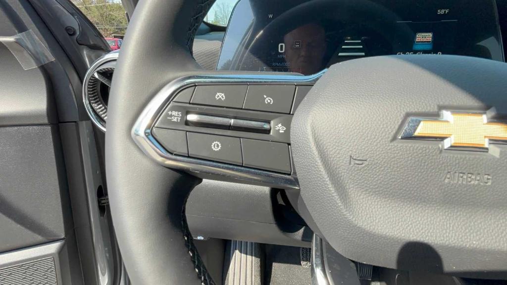 new 2026 Chevrolet Equinox car, priced at $33,543