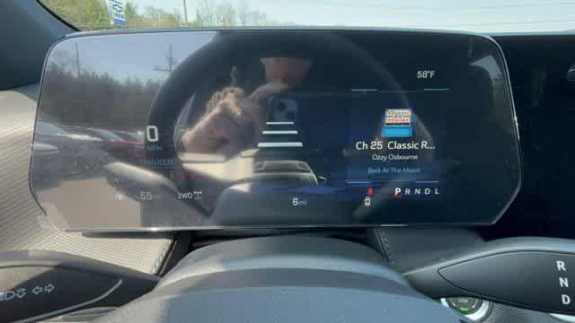 new 2026 Chevrolet Equinox car, priced at $33,044