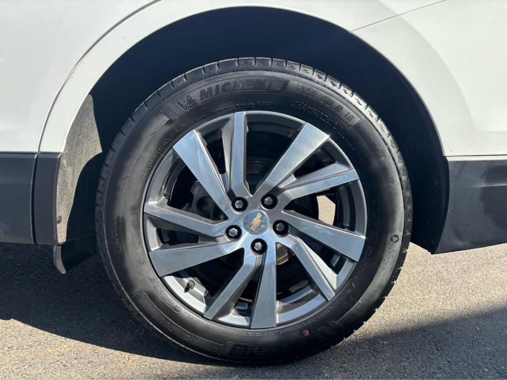 used 2024 Chevrolet Equinox car, priced at $28,775