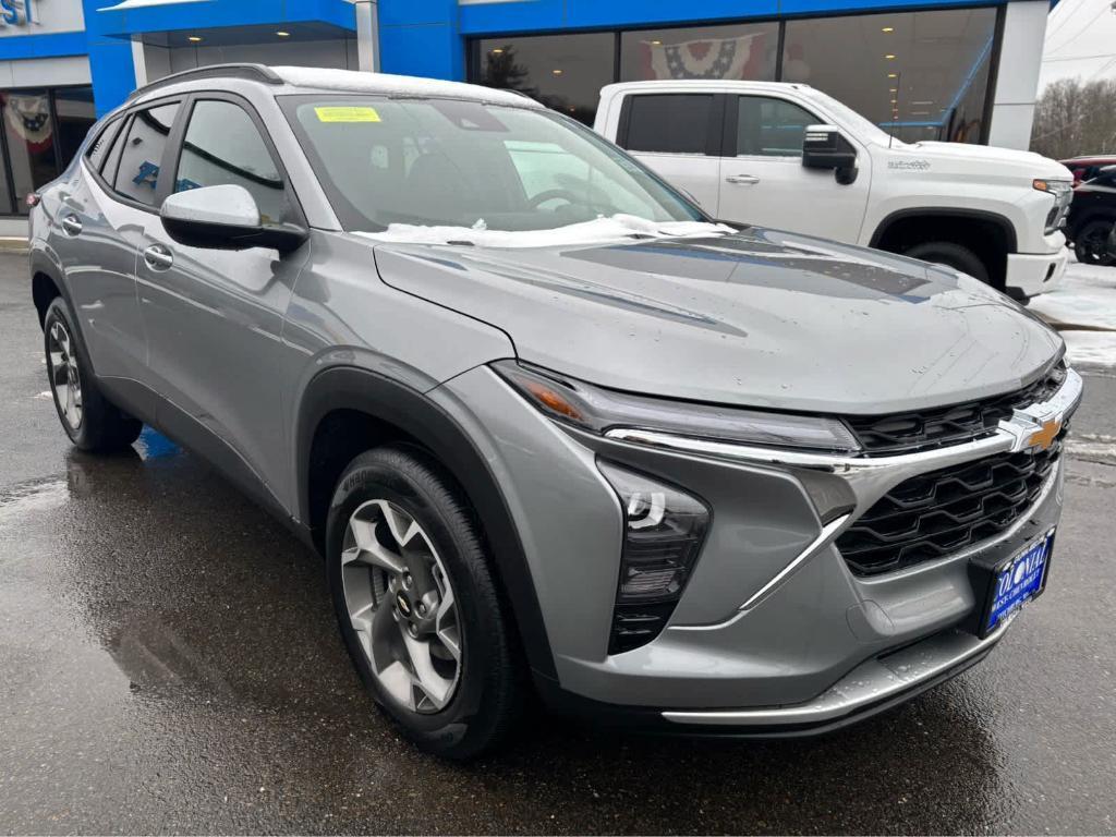 used 2025 Chevrolet Trax car, priced at $23,975