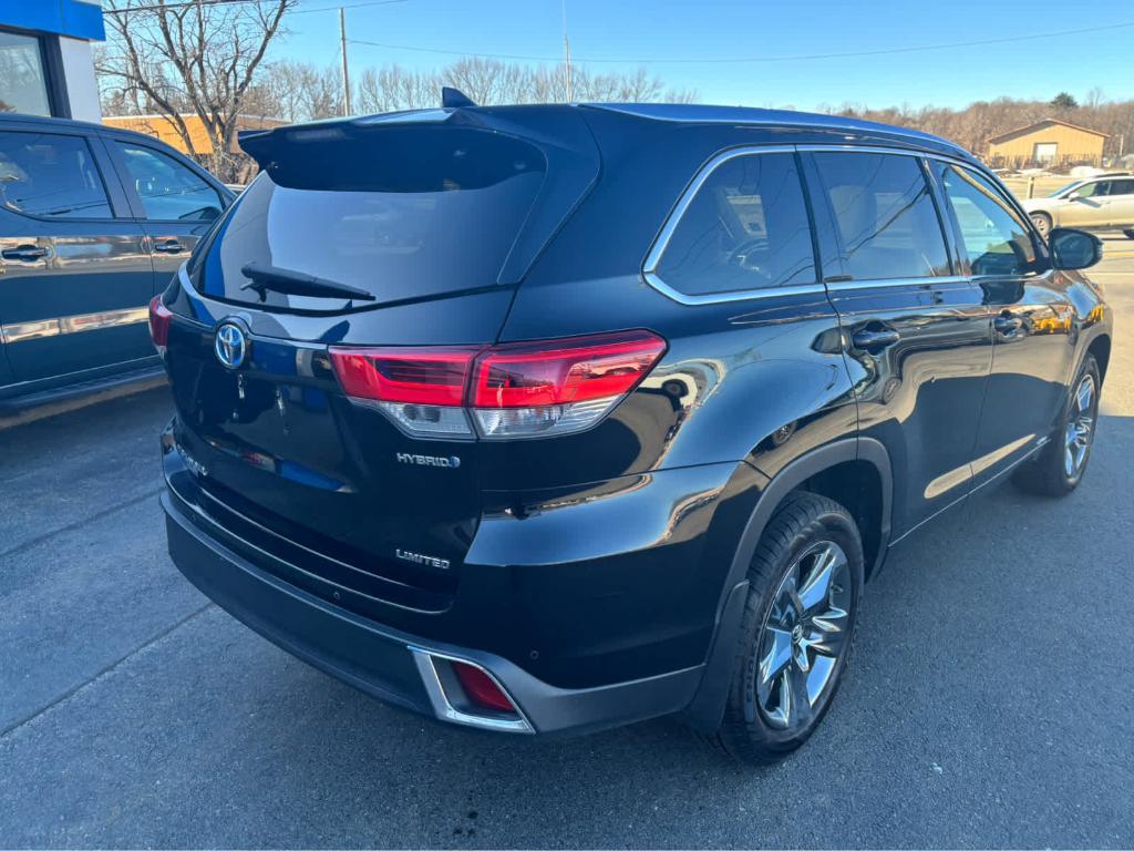 used 2018 Toyota Highlander Hybrid car, priced at $23,975