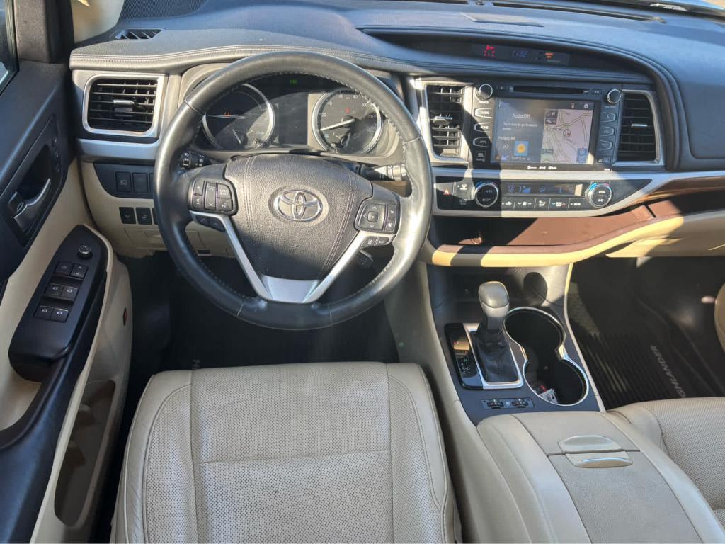used 2018 Toyota Highlander Hybrid car, priced at $23,975