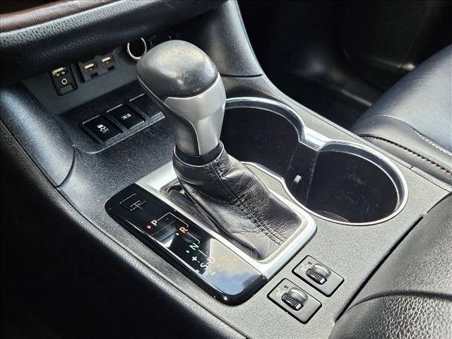 used 2019 Toyota Highlander car, priced at $24,015