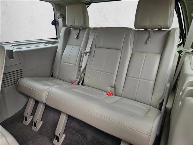 used 2014 Lincoln Navigator car, priced at $15,255
