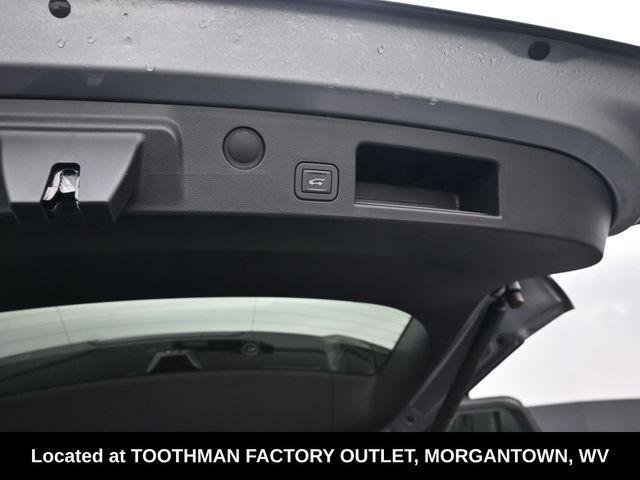 used 2025 Chevrolet Equinox car, priced at $24,499