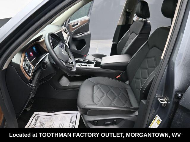 used 2024 Volkswagen Atlas car, priced at $25,998