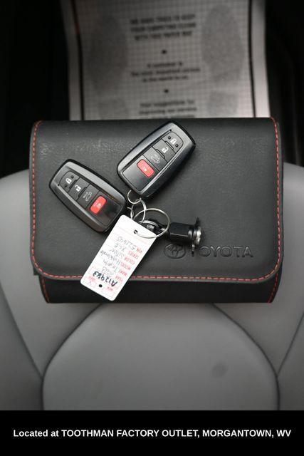 used 2023 Toyota Highlander car, priced at $33,772