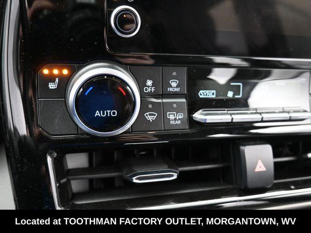 used 2023 Toyota Highlander car, priced at $33,772