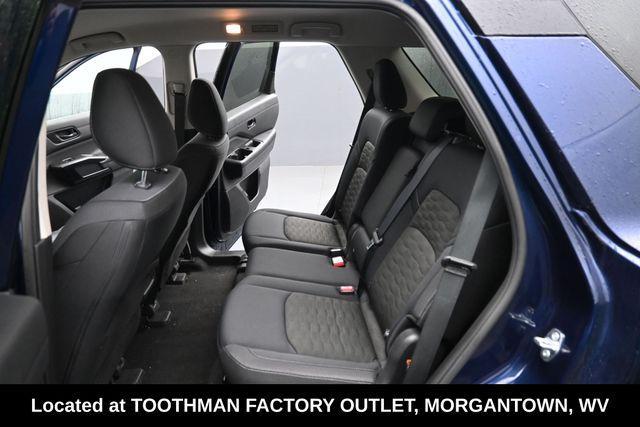 used 2025 Nissan Pathfinder car, priced at $29,084