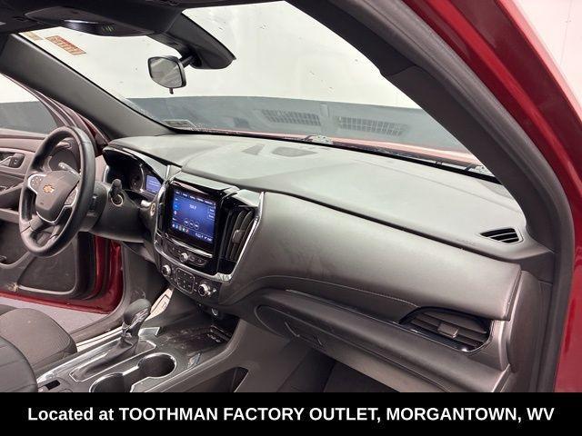 used 2023 Chevrolet Traverse car, priced at $26,242