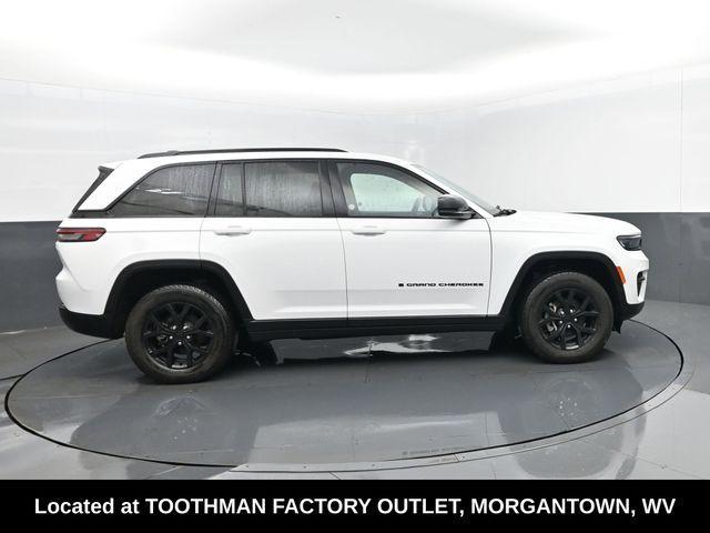 used 2025 Jeep Grand Cherokee car, priced at $33,598