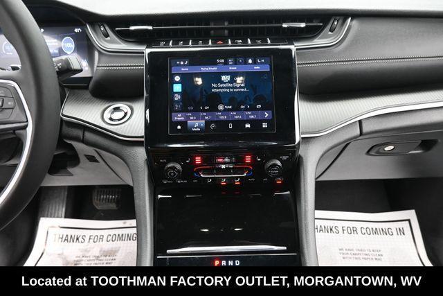 used 2025 Jeep Grand Cherokee car, priced at $33,598