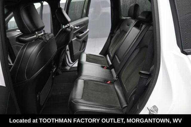 used 2025 Jeep Grand Cherokee car, priced at $33,598