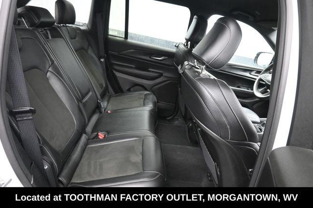used 2025 Jeep Grand Cherokee car, priced at $33,598