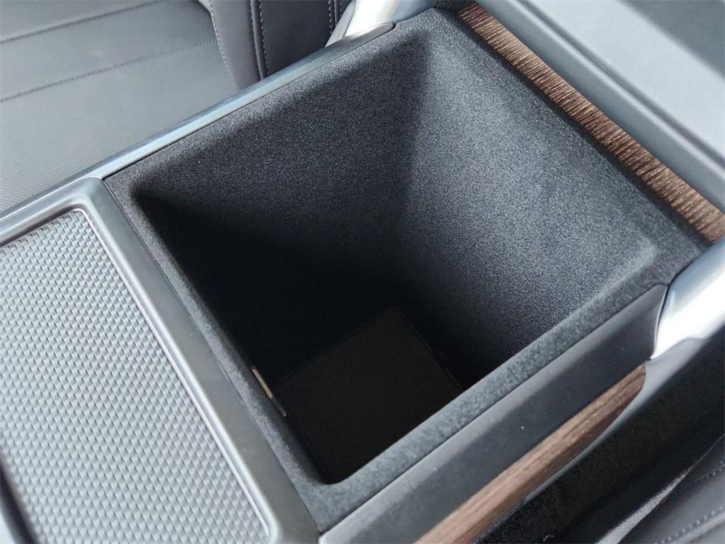 new 2025 Land Rover Range Rover car, priced at $132,301