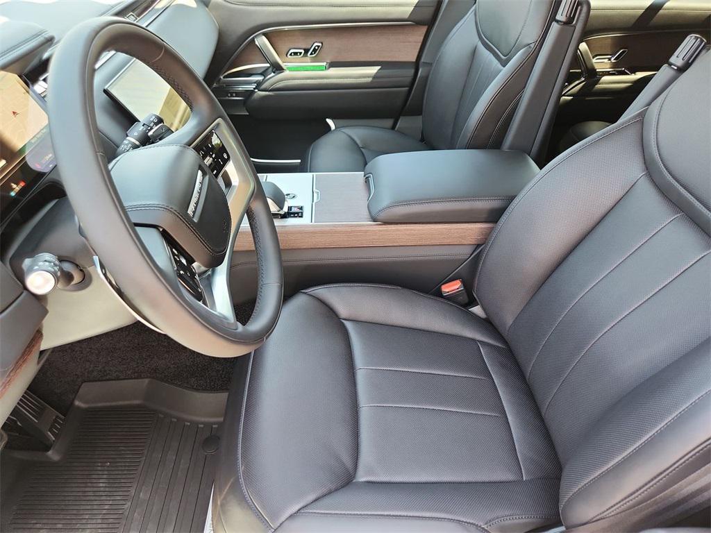 new 2025 Land Rover Range Rover car, priced at $132,301