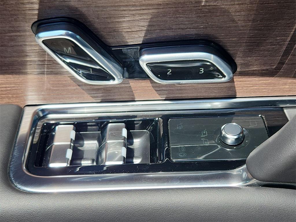 new 2025 Land Rover Range Rover car, priced at $132,301