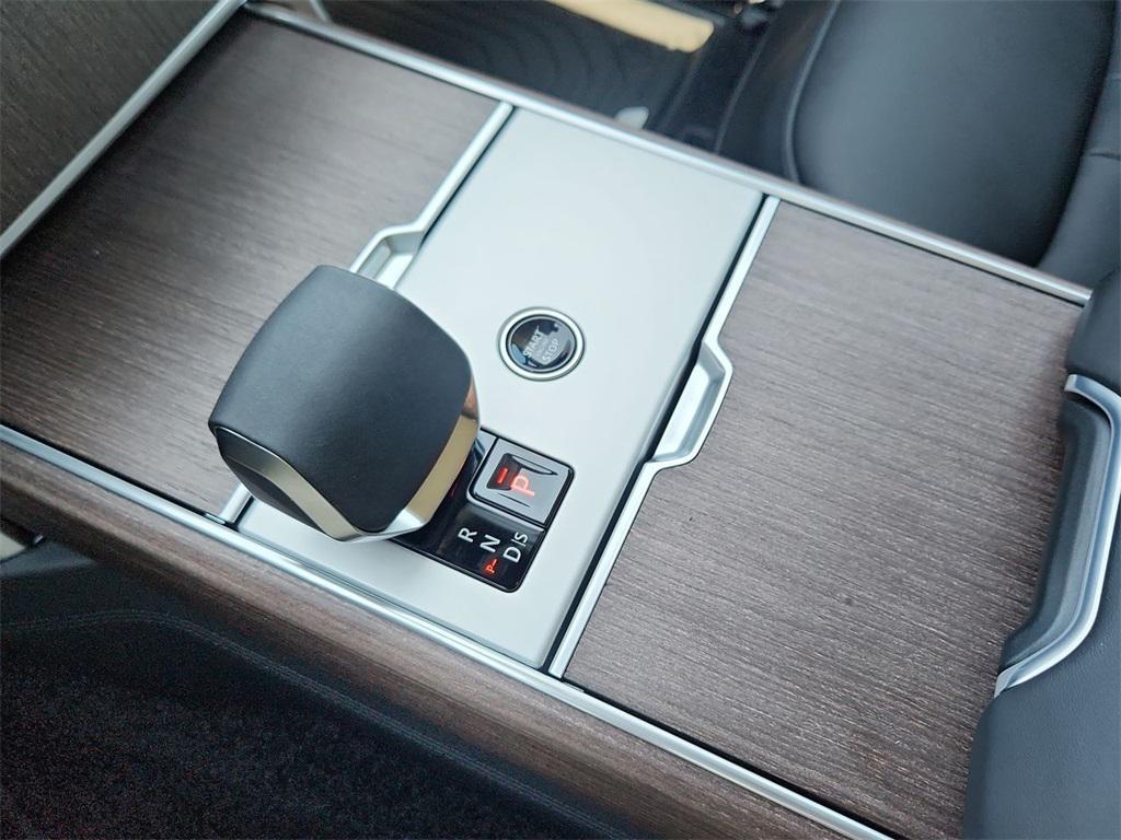 new 2025 Land Rover Range Rover car, priced at $132,301