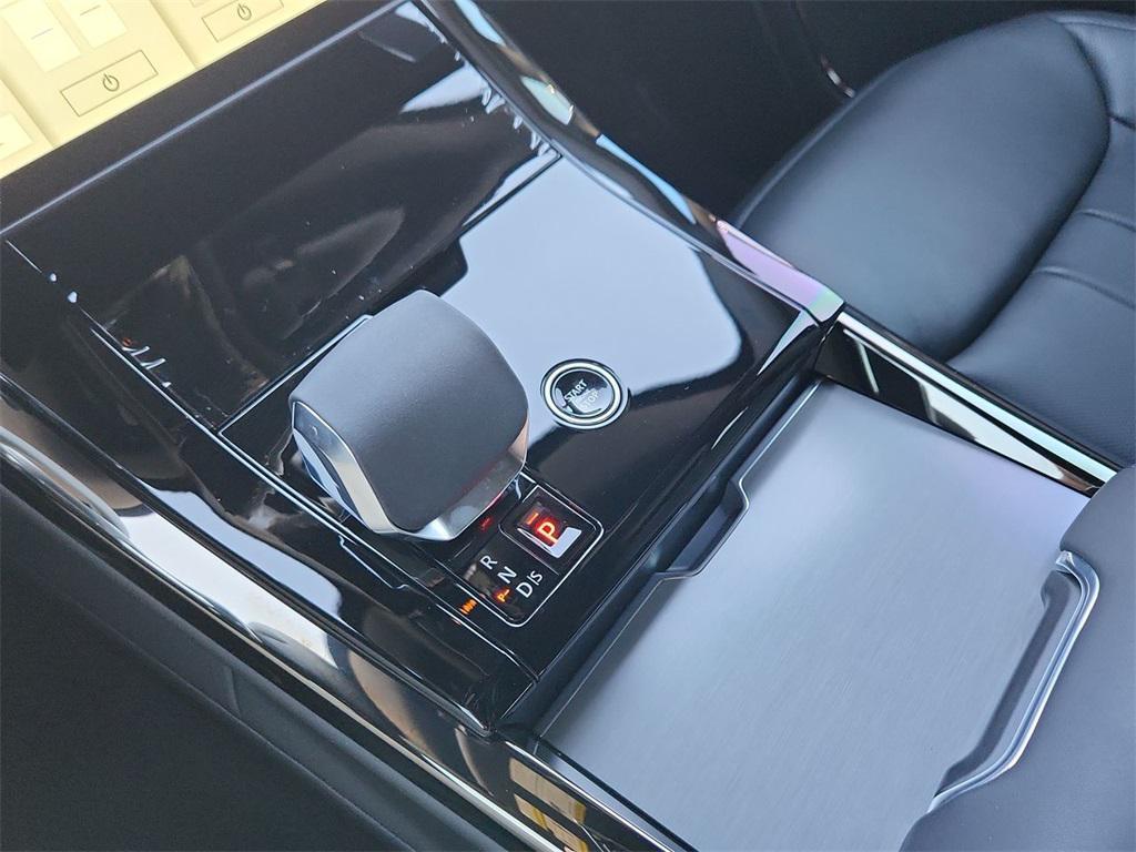 new 2025 Land Rover Range Rover Sport car, priced at $109,531