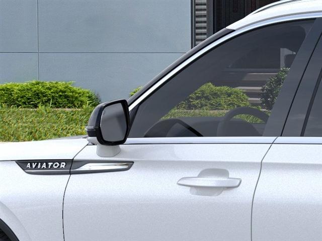 new 2025 Lincoln Aviator car, priced at $62,740