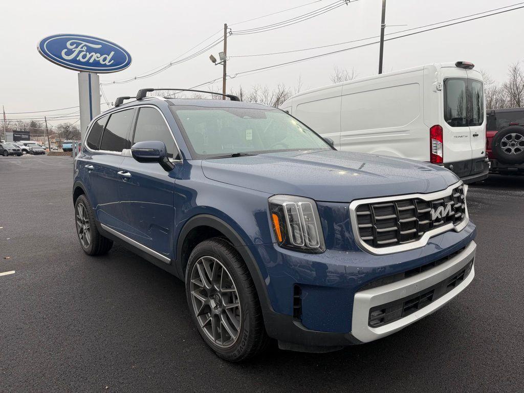 used 2024 Kia Telluride car, priced at $44,997